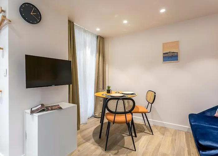 Cozy Studio - Heart Of The Traboule